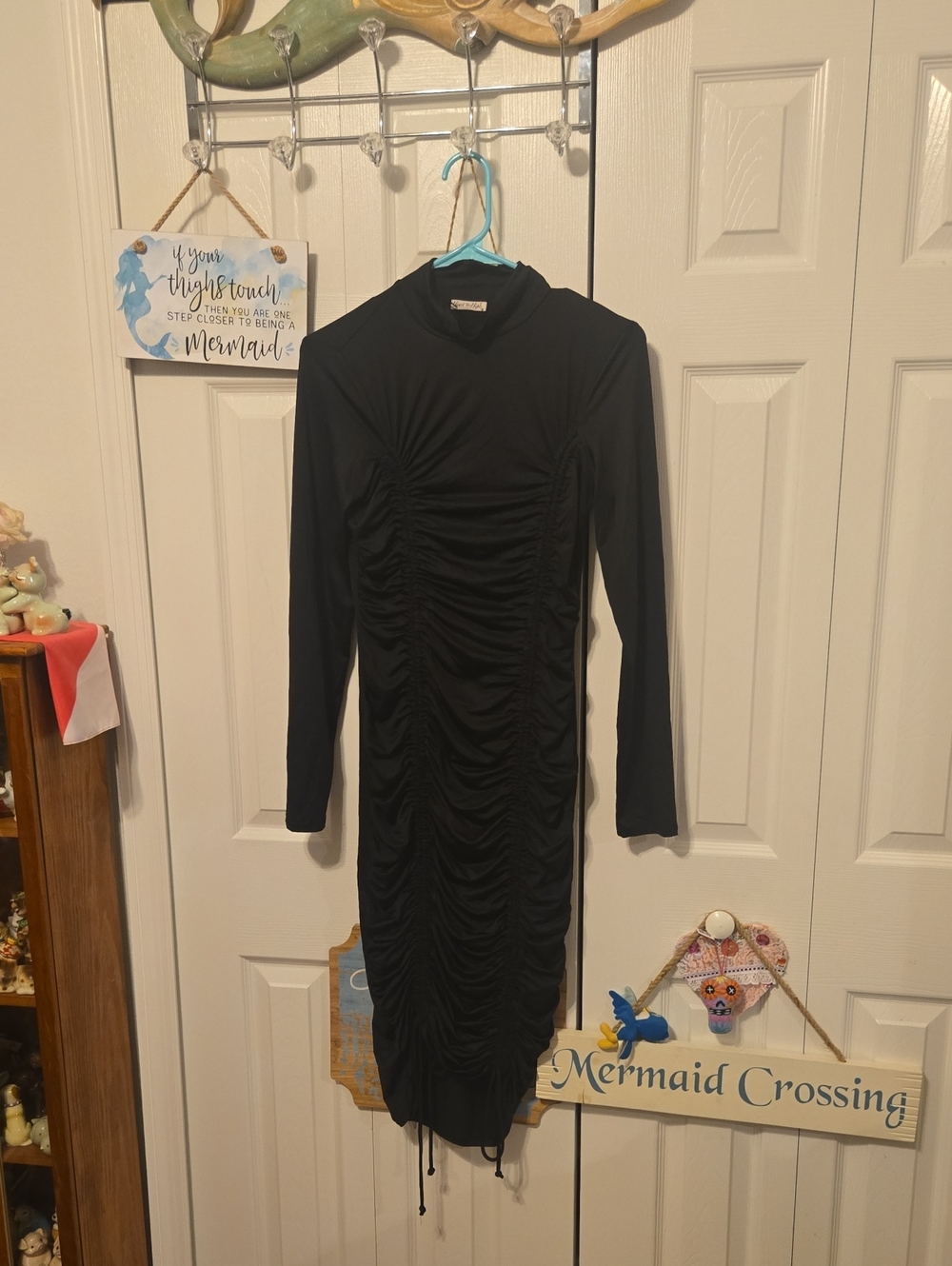 Heart & Hips Black Long Sleeve Ruched Midi Dress